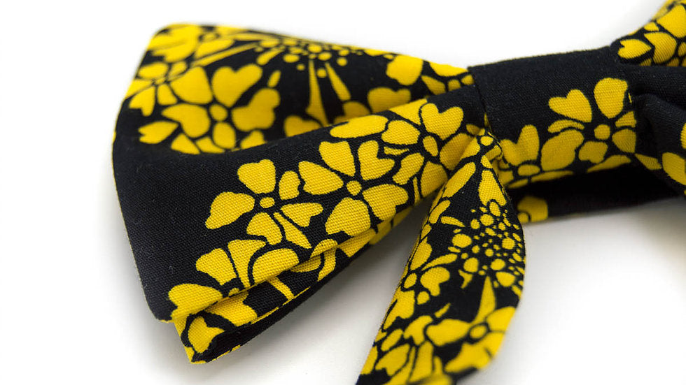 Floral Yellow on Black